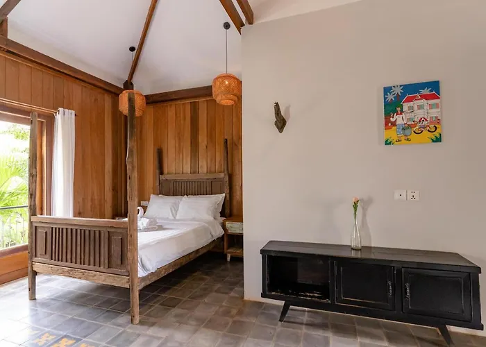 Casa *